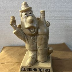RARE VINTAGE WALLACE AND RUSS BERRIE STATUE "I'LL DRINK TO THAT