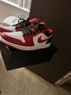 Air Jordan 1 Low Bulls