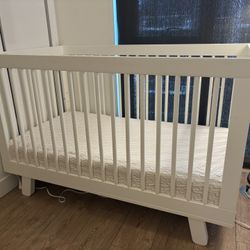 Babyletto Hudson 3-in-1 Convertible Baby Crib with Toddler Bed & Daybed Conversion - Easy to Assemble - GREENGUARD Gold Certified w/ 4 Adjustable Matt