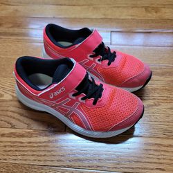 Asics big kids sneaker size 2.5