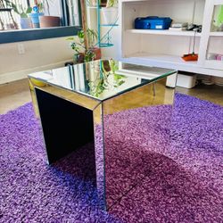 18" Square Mirror Accent Table – Modern Glam Style