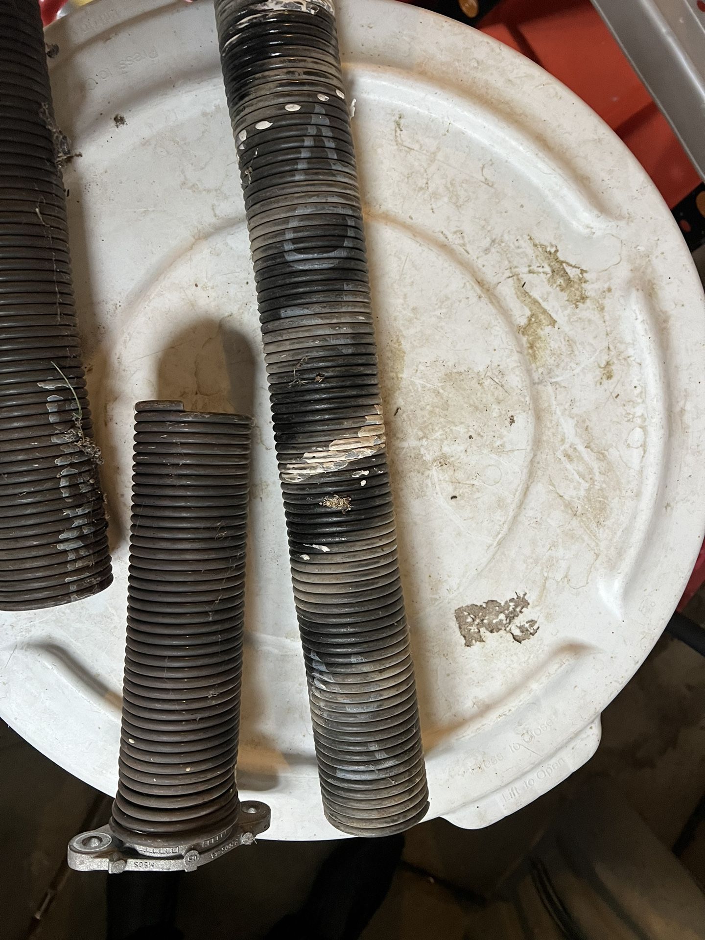 Garage Door Springs - Resortes De Garage