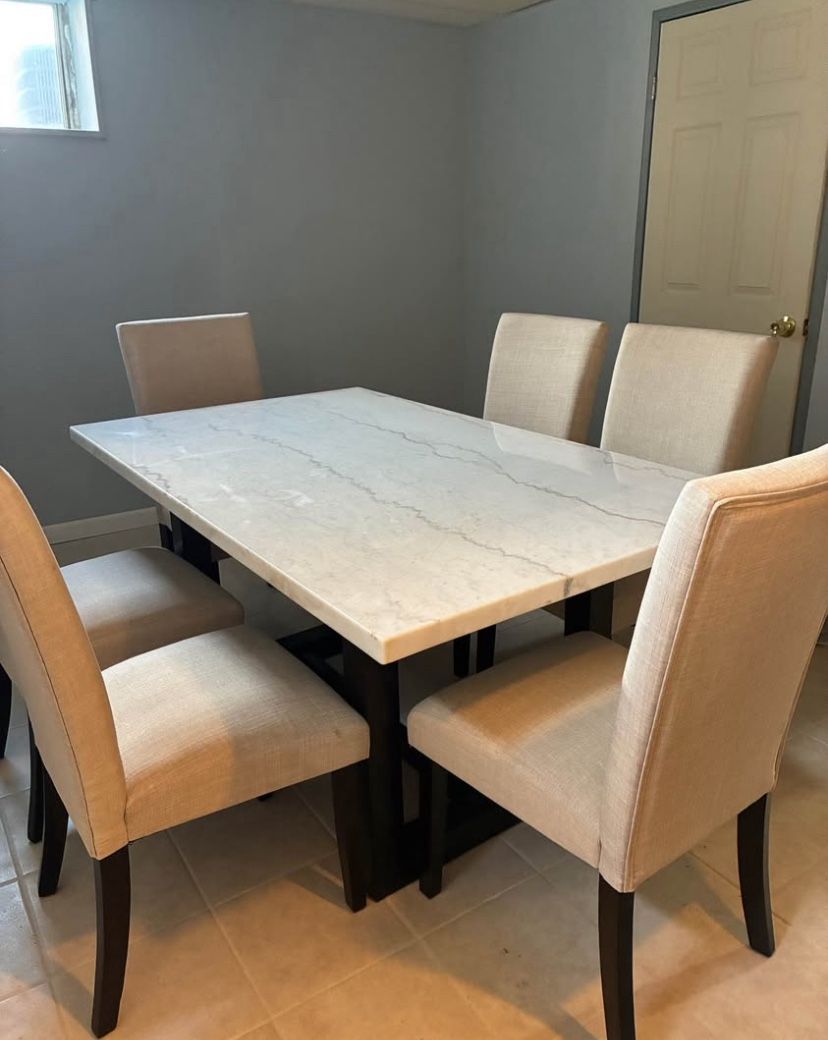 Dining Set