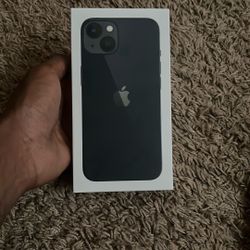 iPhone 13 