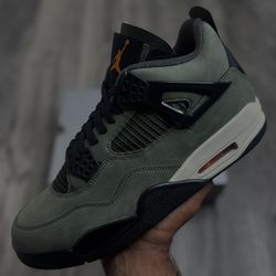 Jordan 4 ‘Undefeated’ (2025)