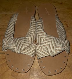 Universal Thread Louise Chevron Print Knotted Slide Sandals