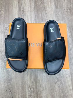 Louis Vuitton men’s slides