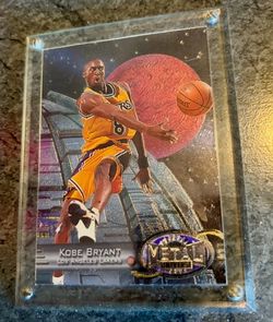 1997-98 Kobe Bryant Metal Universe #81 Card - Custom Display Clock