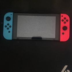 Nintendo switch + free case