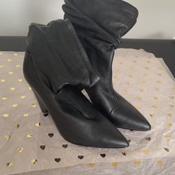 ✨NEW BLACK BOOTIES✨