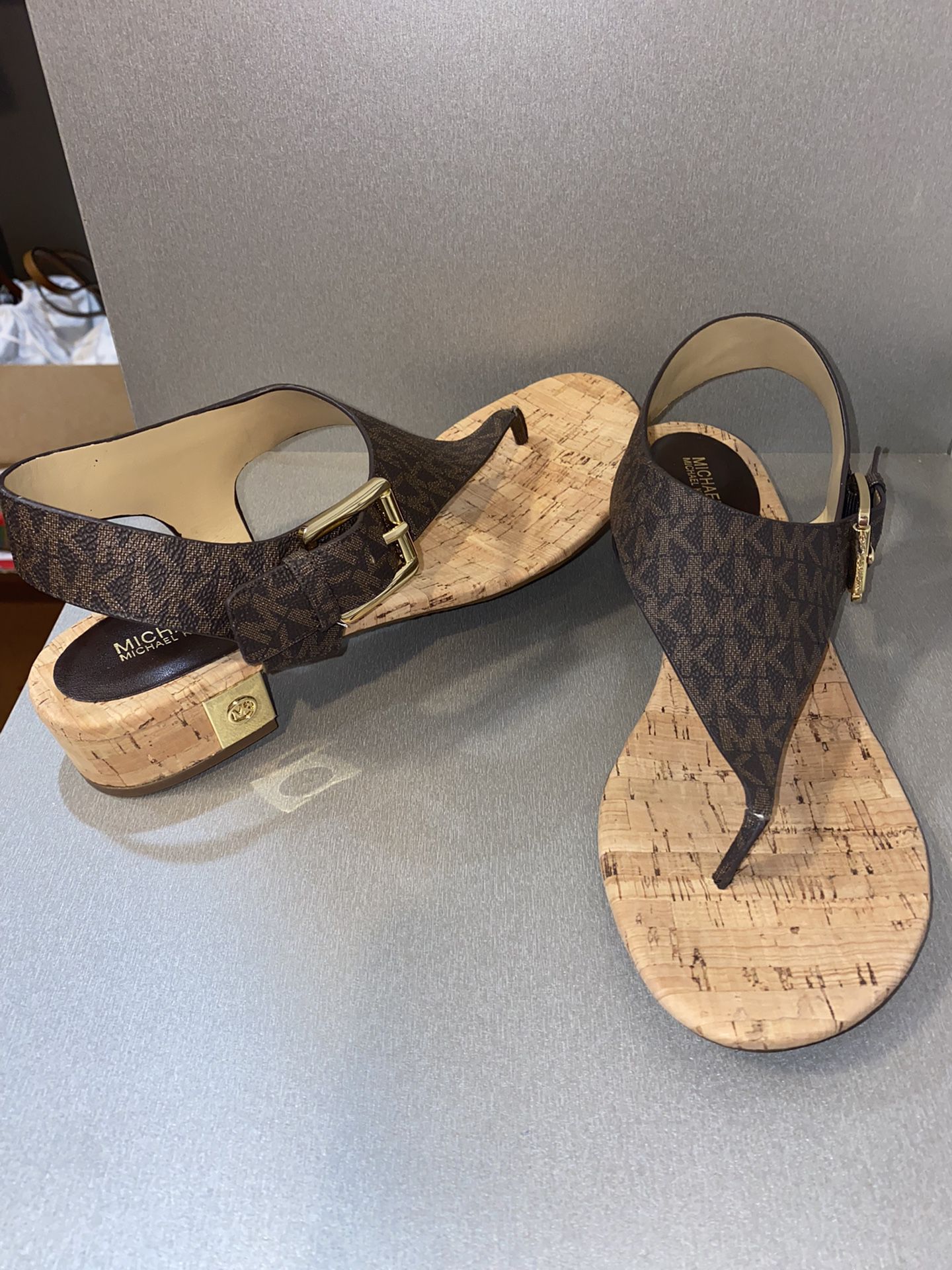 Women Shoes Louis Vuitton Size 7 for Sale in Lake Worth, FL - OfferUp