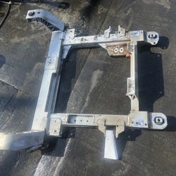 Chevrolet Impala under carrier Front 2012 - 2015 ; J451