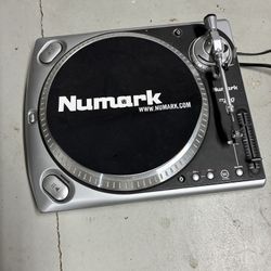 Numark TT200 High Torque Direct Drive DJ Turntable