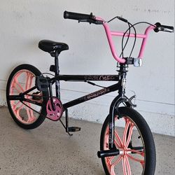 20" Mongoose Craze bike - Black & Pink