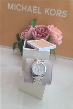 Mk watch