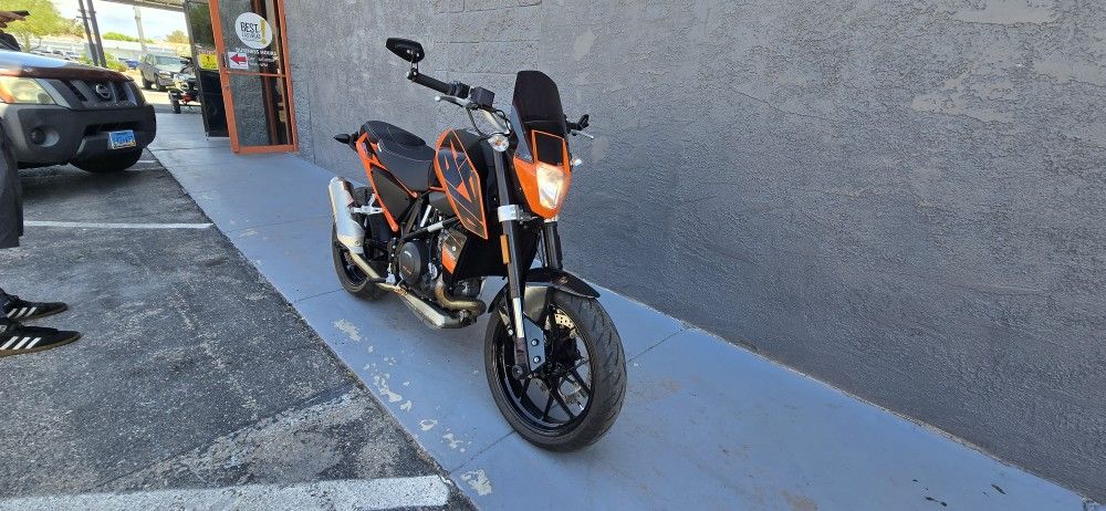 2017 KTM DUKE 690
