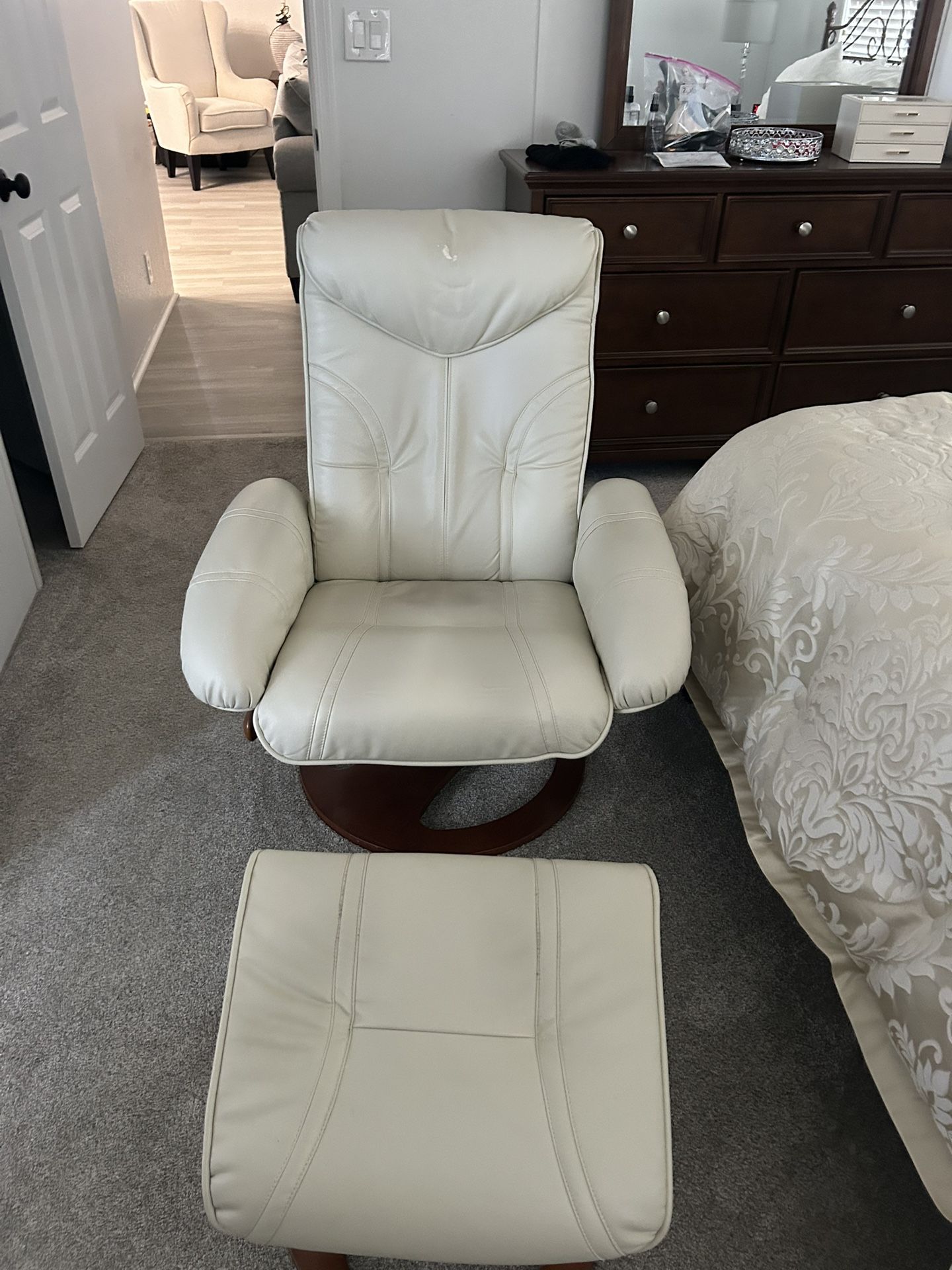 Reclining Chair W Stool