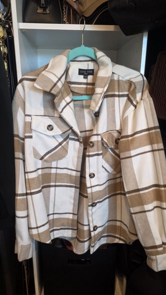 π€ Love Tree Plaid Shacket β Size Small π€ OVER SIZE