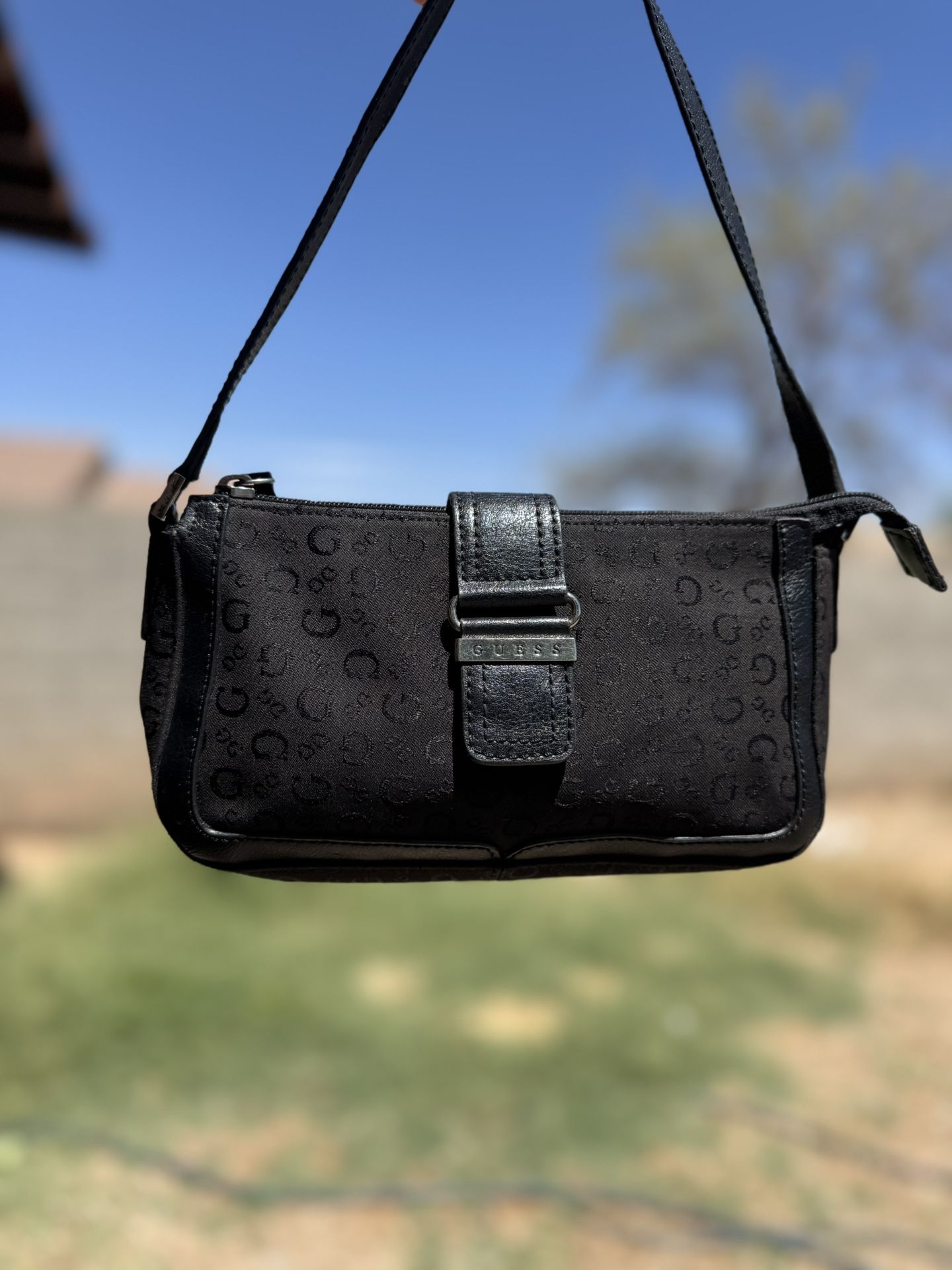 Guess Shoulder bag