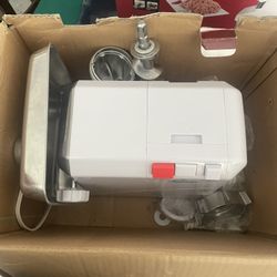 Electric meat grinder  