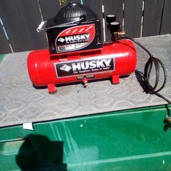 Husky Air Compressor 2 Gallons 100 Maximum PSI