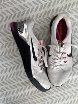 NIKE WOMENS
