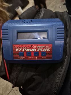Traxxas EZ-Peak Plus 6 Amp Battery Charger