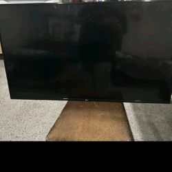 LG 55 Inch With Cord And Remote