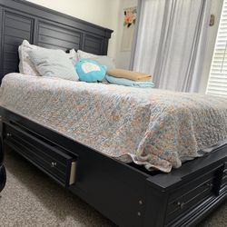 Bed Set Queen Size