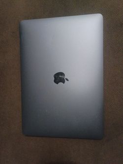 Apple laptop
