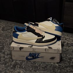 Travis Scott x Fragment x Air Jordan 1 Low