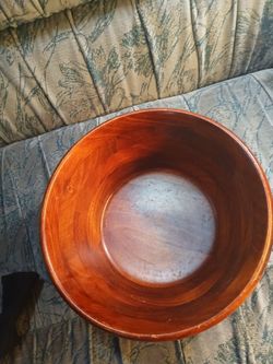 Wood bowl good condition