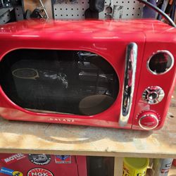 Microwave, Air Fryer And Toaster