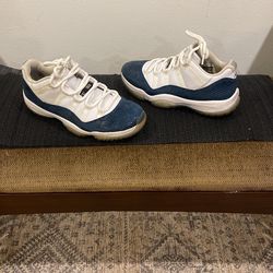 Jordan 11s Low