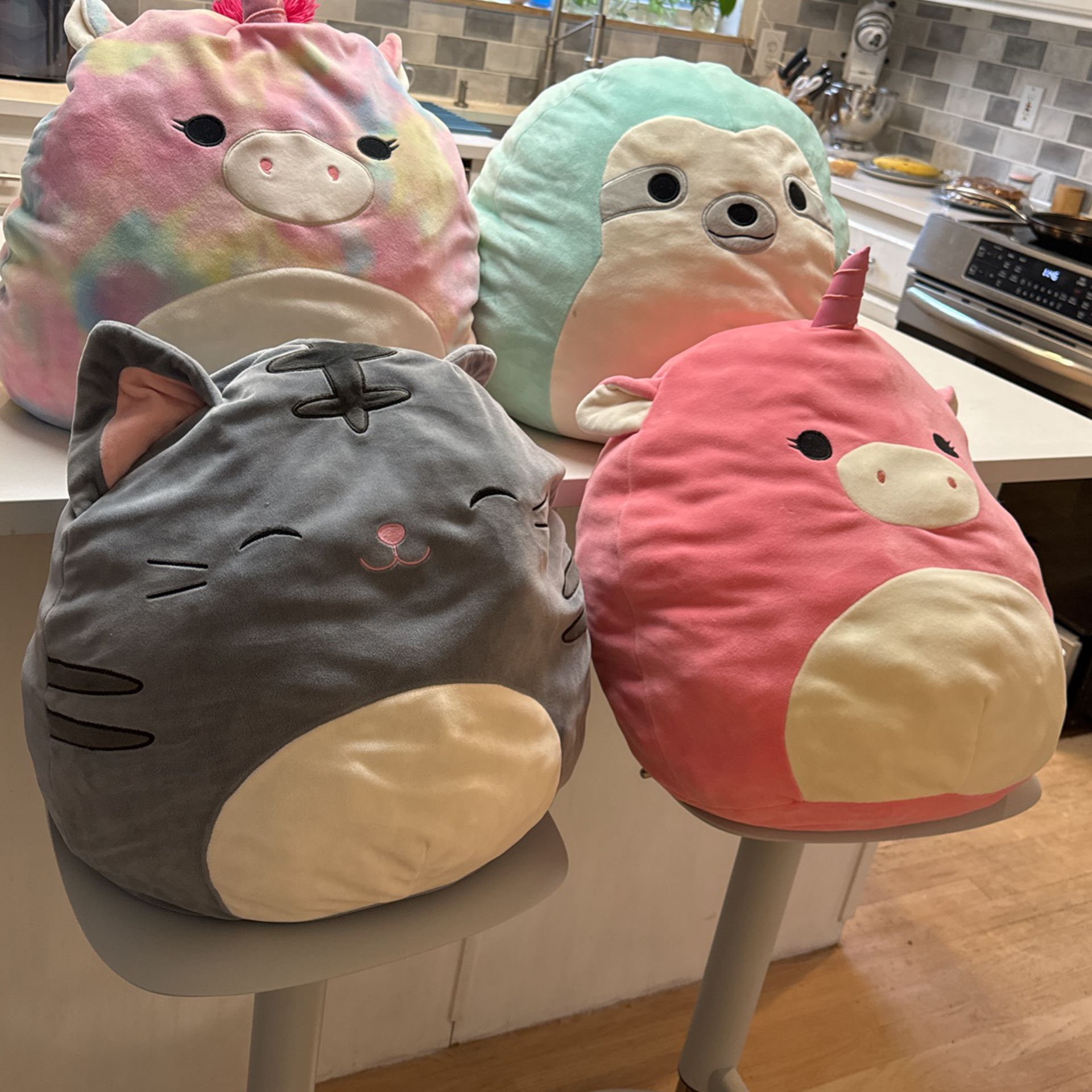 Large Squishmallows 