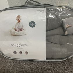 Snuggle Me - Infant Lounger 