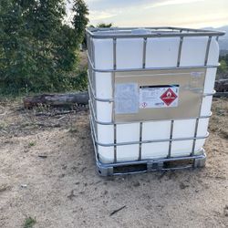 300 Gallon Water Storage Tank