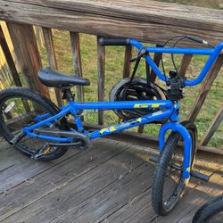 GT BMX BIKE