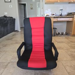 Foldable gaming chair.