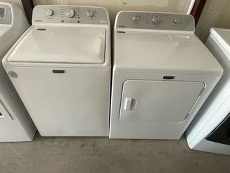 Maytag washer and dryer set
