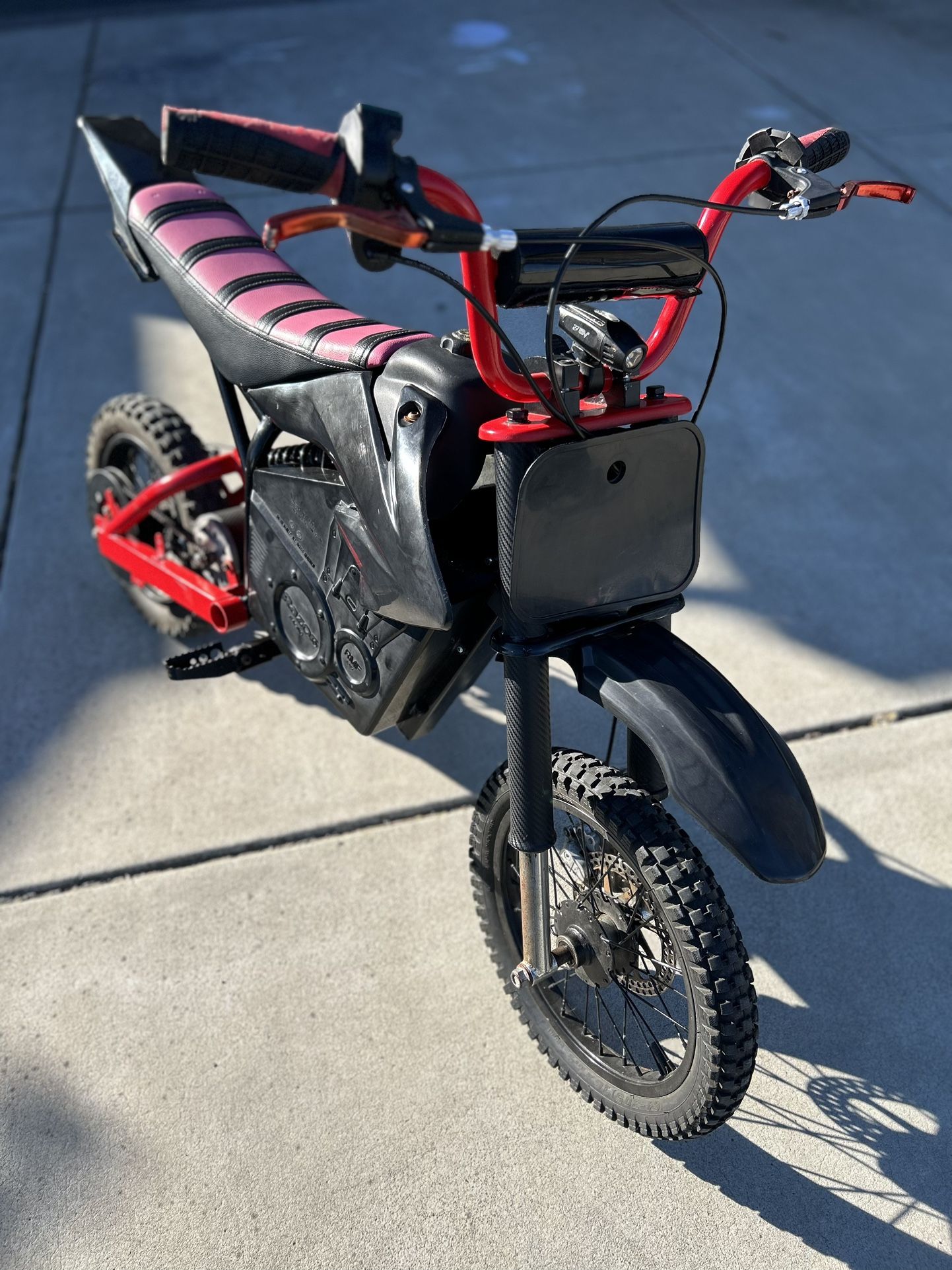 Modified 48v MX500 Razor Custom Electric Dirt Bike (Sell or Welcome Trade)