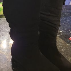 Size 8 Black Suede Boots
