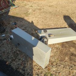 Tanks With Stop Valve 