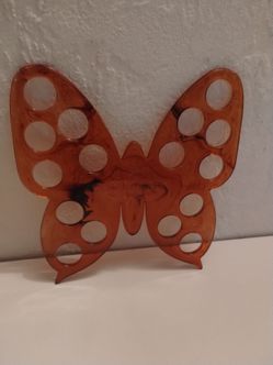 Butterfly yarn organizer