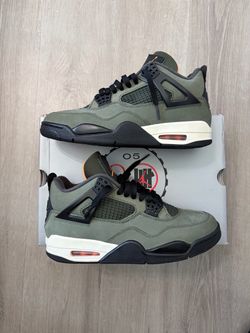 Undefeated Jordan 4 size 8.5