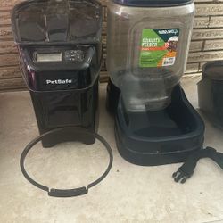 Automatic Dog Feeder 