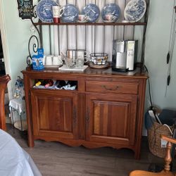 Open Hutch with closed cabinet on bottom