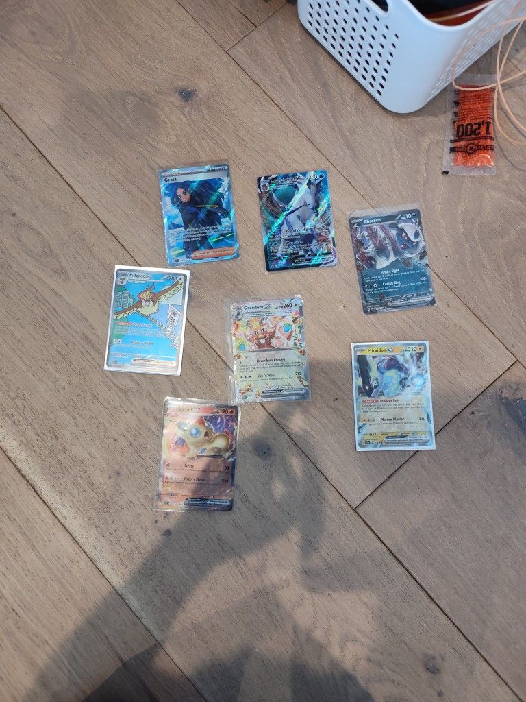 7 Pokemon Cards