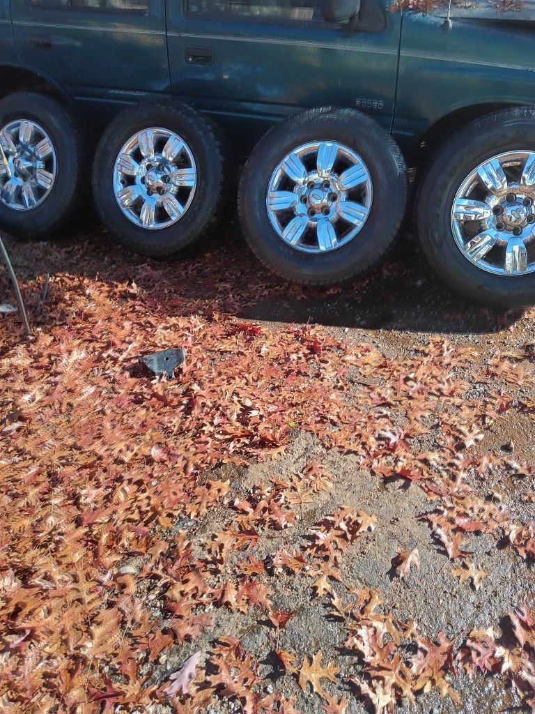 4 Tires And Rims 2 Goodyear And 2 Michelin 18 Inch 6 Lug