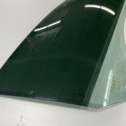 BMW 645i 650i PASSENGER FRONT WINDOW GLASS E63 E64